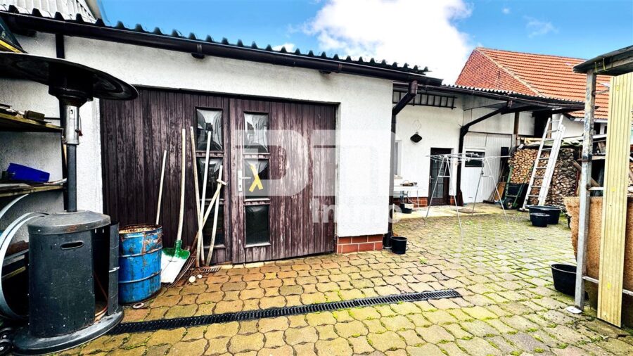 (R)eserviert!Zwei Doppelhaushälften zum Paketpreis mit Nebengebäude und Innenhof - Innenhof / Nebengebäude